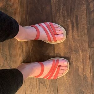 Born strapped sandals worn 2x’s